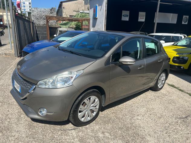 Peugeot 208 PureTech 82 5 porte Active - Foto 2