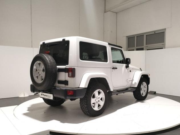 Jeep Wrangler Wrangler 2.8 CRD DPF Sahara - Foto 4