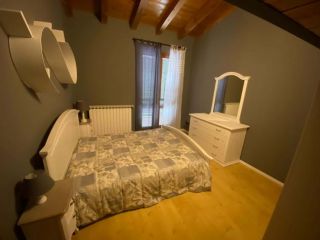 Master Bedroom in Elegant Open Space in Bergamo (BG)