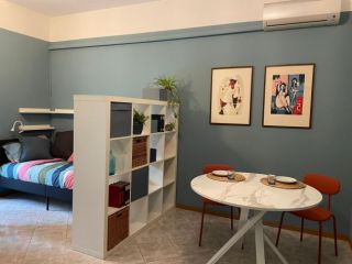 Ampia camera singola in appartamento condiviso