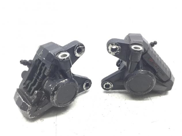 SUZUKI GSX E F-H 550 COPPIA PINZE FRENO ANTERIORE 1985 1987 GN71D