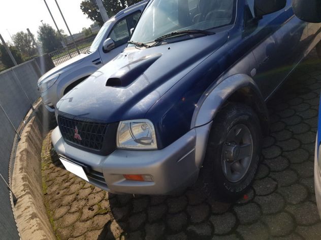 Mitsubishi L200 2.5 TDI 4WD 115CV Cabina Singola - Foto 2
