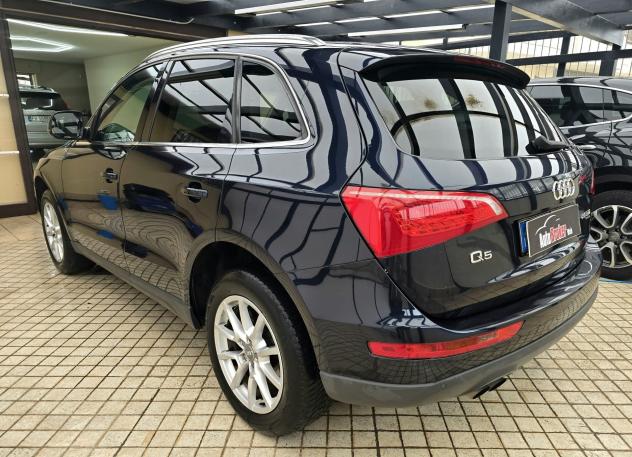 Audi Q5 2.0 TDI 170 CV quattro LEGGERE DESCRIZIONE DIFETTO CAMBIO - Foto 2