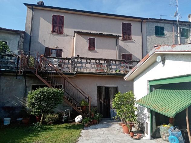Casa semindipendente in vendita a Terrarossa - Licciana Nardi 300 mq Rif: 1023206
