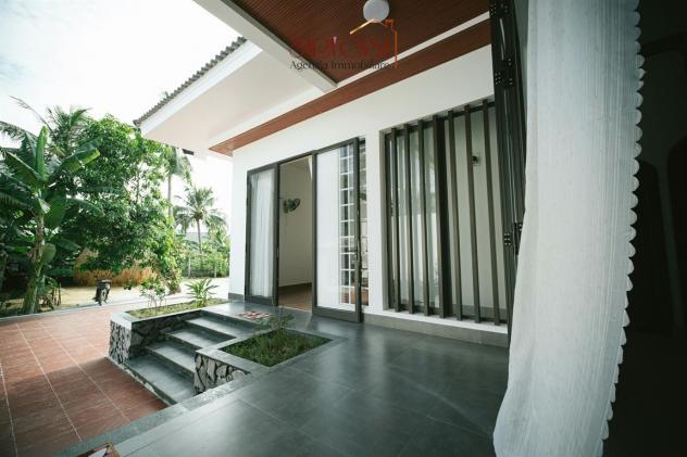 NUOVA VILLA BIFAMILIARE CON AMPIO GIARDINO - Foto 2