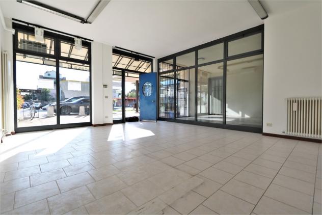 Locale commerciale in vendita a Vicenza
