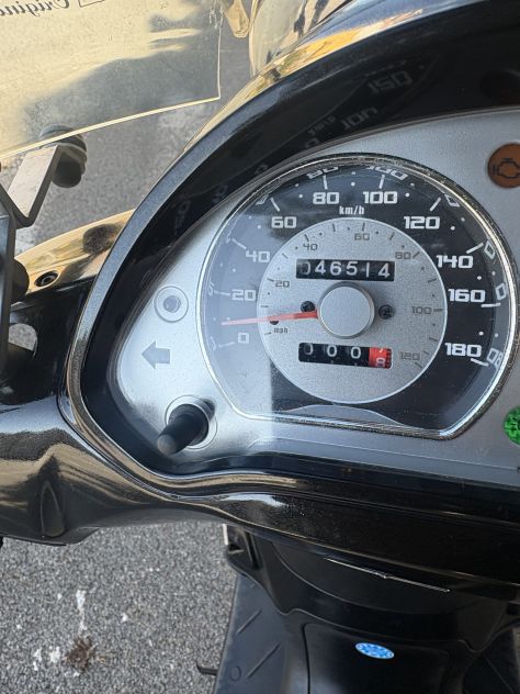 Piaggio Beverly 300 ie leggi? - Foto 4
