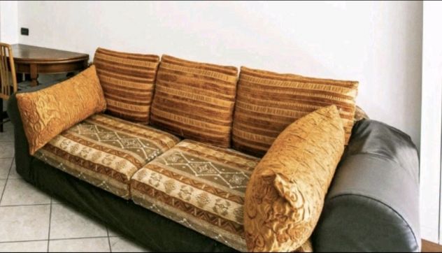 Divano letto matrimoniale
