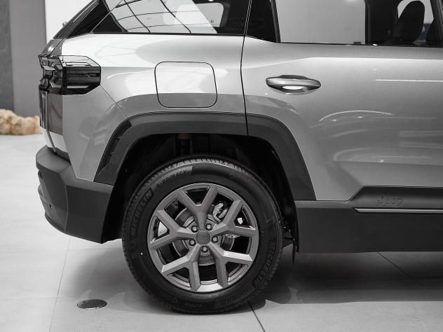 Jeep Compass E-Hybrid 1.2 Turbo MHEV 106kW Altitude DCT - Foto 7