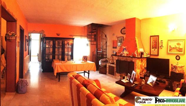 Villaciambra – pressi Piazzetta ampio pentavani con mansarda - Foto 8