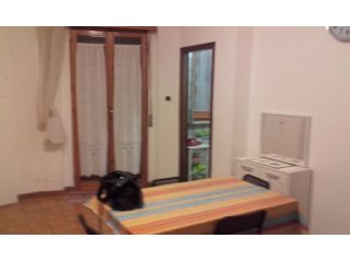 SINGOLE PER RAGAZZE CON GIARDINO PRIVATO VICINISSIMO UNI
