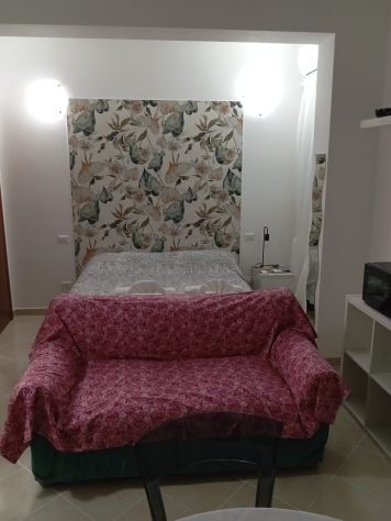 ARCO DI TRAVERTINO MONOLOCALE CON UTENZE COMPRESE - Foto 4