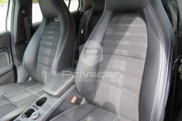 Mercedes-Benz GLA 200 d Automatic Sport - Foto 9