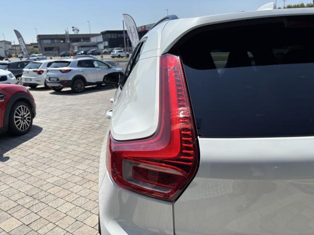 Volvo XC40 B3 automatico Plus Dark - Foto 10