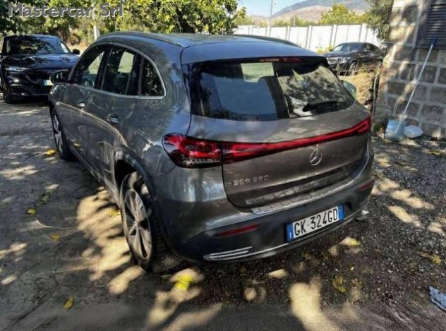 MERCEDES-BENZ EQA 250 250 Sport - GK324GD rif. 24165617 - Foto 3