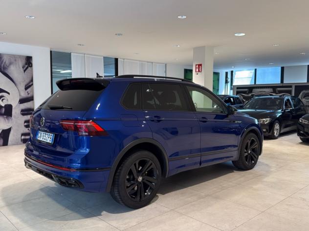 Volkswagen Tiguan 2.0 TDI 150cv SCR R-Line DSG IQ-Light Navi 19” - Foto 7