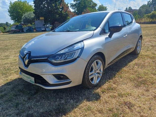 Renault Clio dCi 8V 75 CV 5 porte Moschino Zen - Foto 2