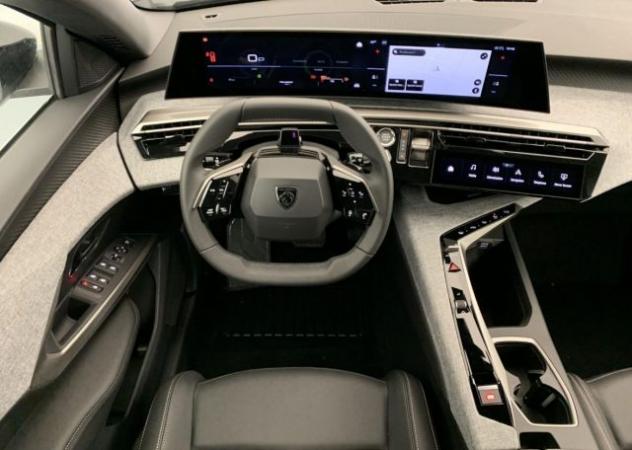 PEUGEOT 5008 Hybrid 145 e-DCS6 Allure + Pack Navi rif. 24103540 - Foto 6