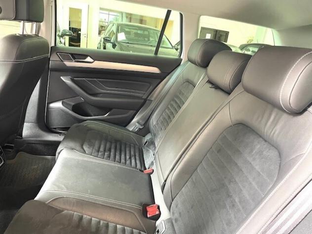 Volkswagen Passat Variant 2.0 TDI SCR EVO DSG Executive - Foto 8