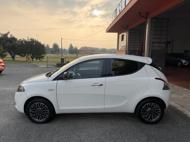 Lancia Ypsilon 1.0 5 porte Hybrid Gold - Foto 7
