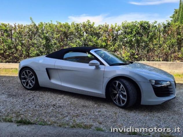 AUDI R8 Spyder 4.2 V8 FSI quattro R tronic rif. 23686020 - Foto 6