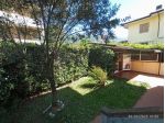 BIFAMILIARE di 5 vani e di 130 mq (CAMAIORE) rif. 1090