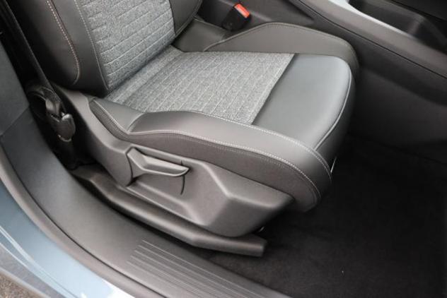 PEUGEOT 5008 Hybrid 145 e-DCS6 Allure rif. 23515499 - Foto 10