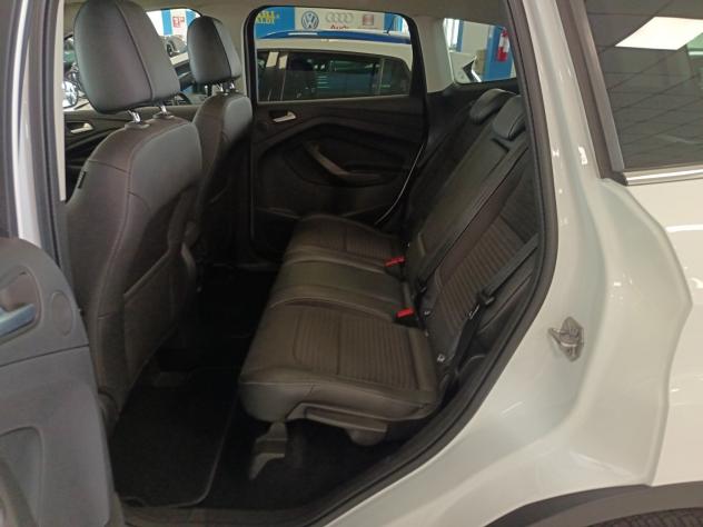 Ford Kuga 2.0 TDCi 150CV S&S AWD Titanium 4x4 - Foto 8