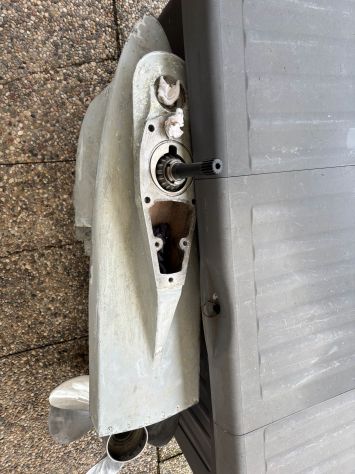 PIEDE VOLVO PENTA DUOPROP CON ELICHE - Foto 4