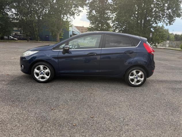 Ford Fiesta 1.4 TDCi 70CV 5 porte Titanium - Foto 4