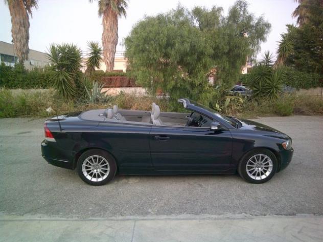VOLVO C70 2.4 D5 20V Momentum rif. 24076300 - Foto 4