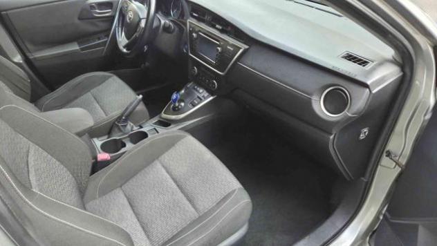 TOYOTA Auris Touring Sports 1.8 Hybrid Lounge rif. 23379011 - Foto 9