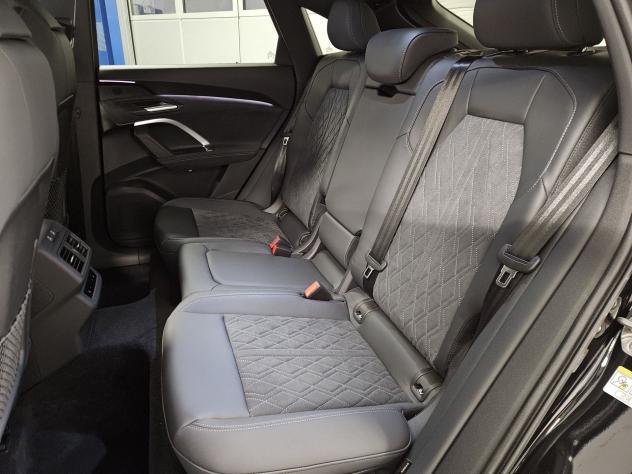 Audi Q5 Sportback 2.0 tdi S line edition quattro S tronic 150kw New Model 2026 - Foto 9