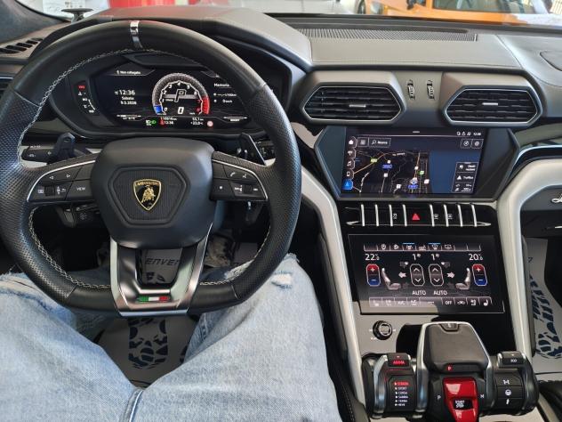 Lamborghini Urus 4.0 V8 TETTO TAGLIANDI LAMBORGHINI - Foto 9