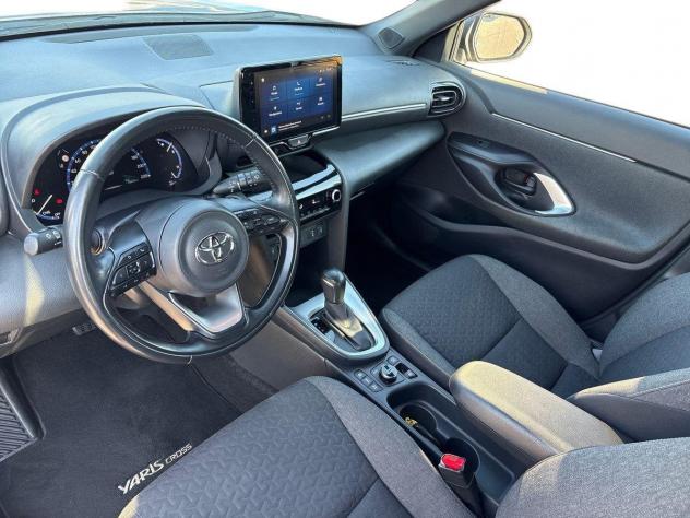 Toyota Yaris Cross 1.5 Hybrid 5p. E-CVT AWD-i Trend - Foto 9