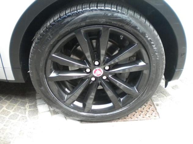 JAGUAR E-Pace 2.0D 180 CV AWD aut. R-Dynamic HSE rif. 24234312 - Foto 7