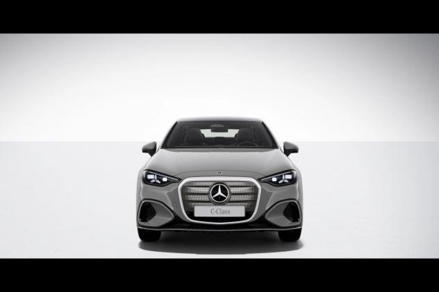 Mercedes-Benz Classe C Elettrica C 400 4MATIC con tecnologia EQ - Foto 4