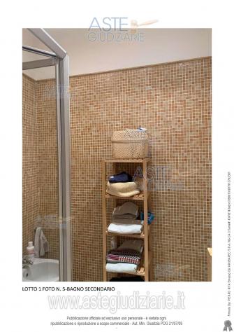 IMMOBILI-IMMOBILE RESIDENZIALE-Traversa III di Via Ludovico D'Angiò n. 22 - Foto 6