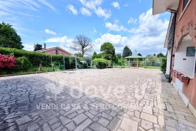Villa di 231 m² con più di 5 locali e box auto in vendita a Rocca Priora - Foto 3