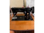 Macchina da cucire SINGER, anni 50-60