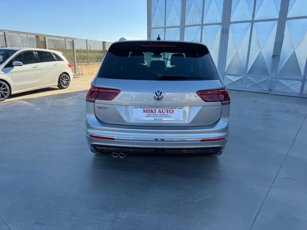Volkswagen Tiguan 2.0 TDI SCR DSG Executive R-Line BMT - Foto 4
