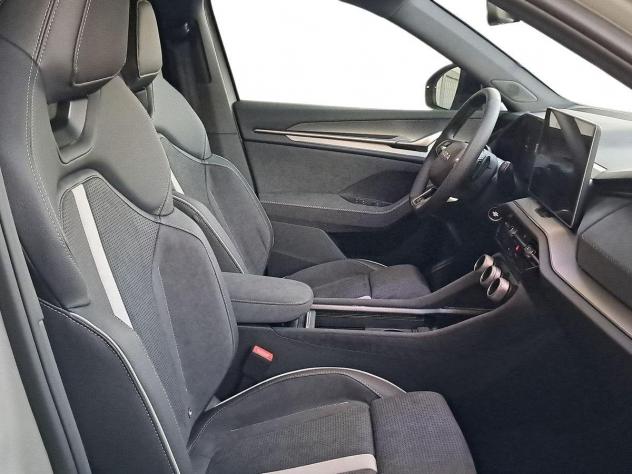 Škoda Kodiaq Kodiaq Sportline Be More 7 posti 2,0 TSI 150 kW (204 CV) 7 marce - DSG 4x4 - Foto 7