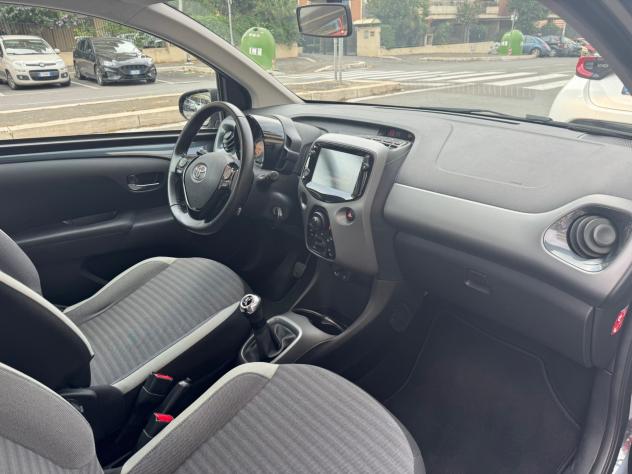 Toyota Aygo 1.0 VVT-i 72 CV 5 porte x-play MMT LED CAR PLAY KAMERA PDC - Foto 9