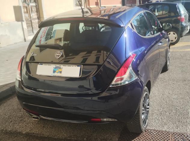 Lancia Ypsilon 1.2 69 CV 5 porte GPL Ecochic Gold - Foto 10