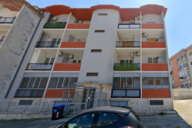 Bari San Paolo. Via Basilicata. Libero. Ottimo. Quadrivani accessoriato. - Foto 3