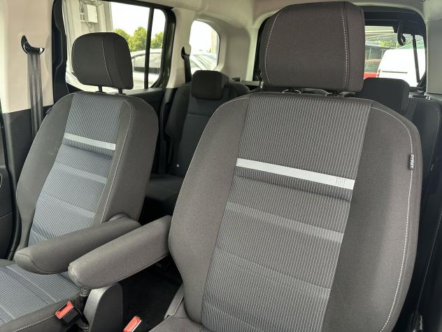 FIAT Doblò 1.5 Diesel 130 Cv Mt6 Passo Corto *VETTURA* - Foto 9
