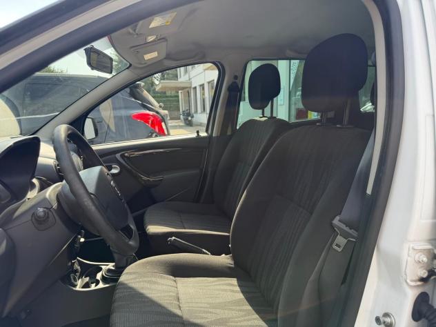 Dacia Duster 1.5 dCi 110CV 4x4 Laurte GANCIO TRAINO - Foto 8