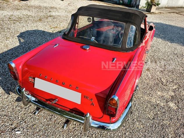 Triumph TR4 TR4A IRS Rosso Interni Pelle Nera 1966 Guida a Destra - Foto 7