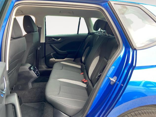 Škoda Kamiq 1.0 TSI Black Dots DSG 85kW - Foto 10