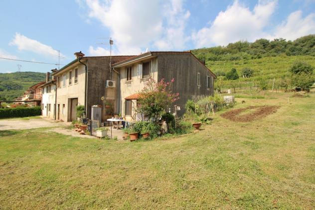 Porzione di casa in vendita a Gambellara